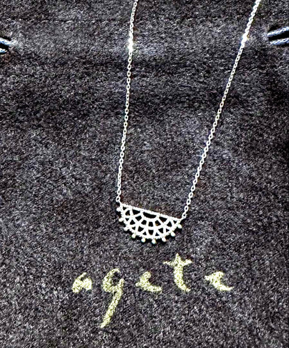 Agete champagne white gold necklace with 40cm length and small motif in K10 gold