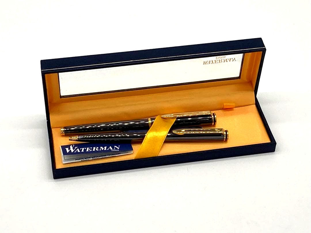 WATERMAN pen and ballpoint pen set in navy plastic case with gift box