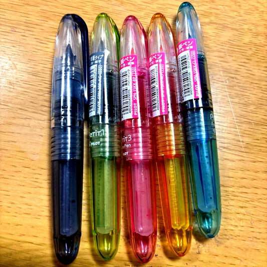 Pilot Petit1 portable fountain pen with fine nib in plastic body, discontinued model
