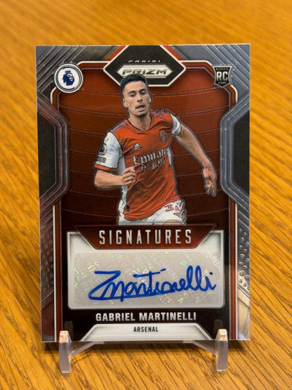 Rookie Card Gabriel Martinelli Hand-Signed Card Arsenal — Japanese