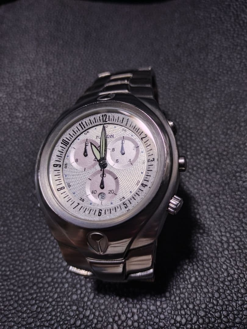 NIXON Chronograph Model Quartz Men's Watch — Japanese