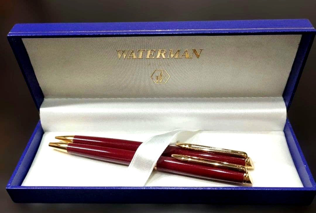 Waterman Hemisphere vintage set in Bordeaux with ballpoint pen, mechanical pencil, and original blue case