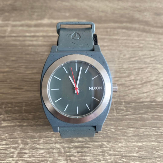 NIXON TimeTeller Quartz Men's Watch — Japanese
