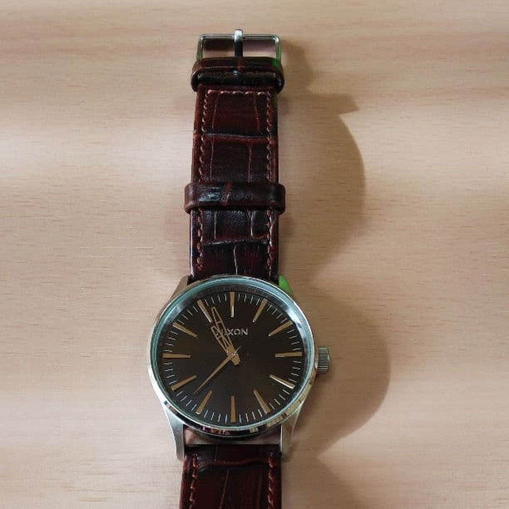 NIXON ニクソン St38 Quartz Men's Watch — Japanese