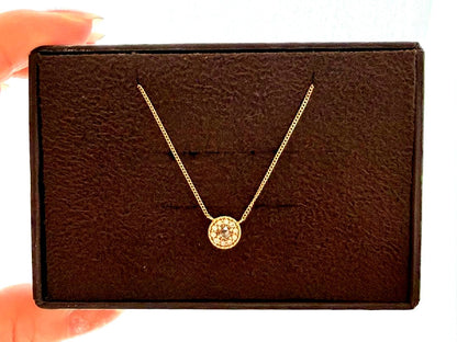 Agete K18 diamond necklace in oval shape with certificate of sale and Agete box