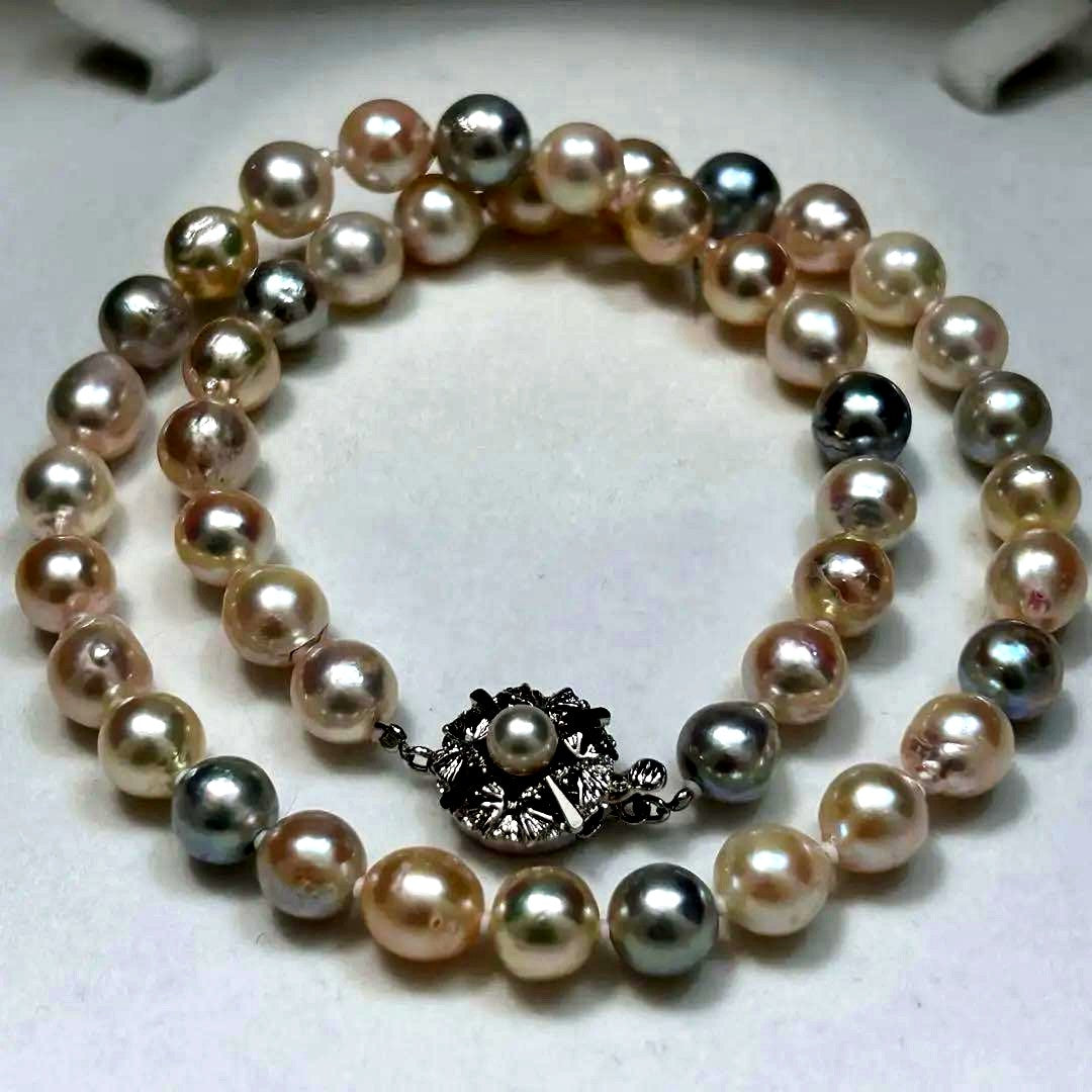 Akoya baroque pearl necklace featuring 8.6mm pearls and silver metal findings on a 48cm chain
