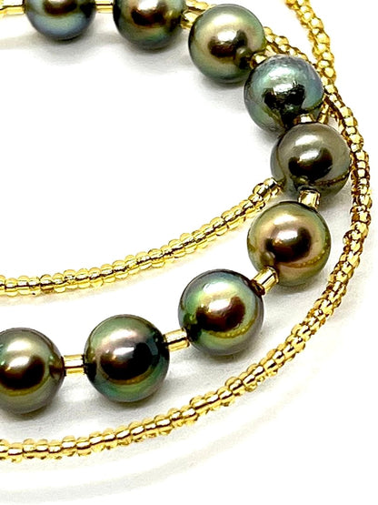 Akoya pearl necklace with peacock green pearls and K18 Italian gold leaf accents, 45-50 cm length