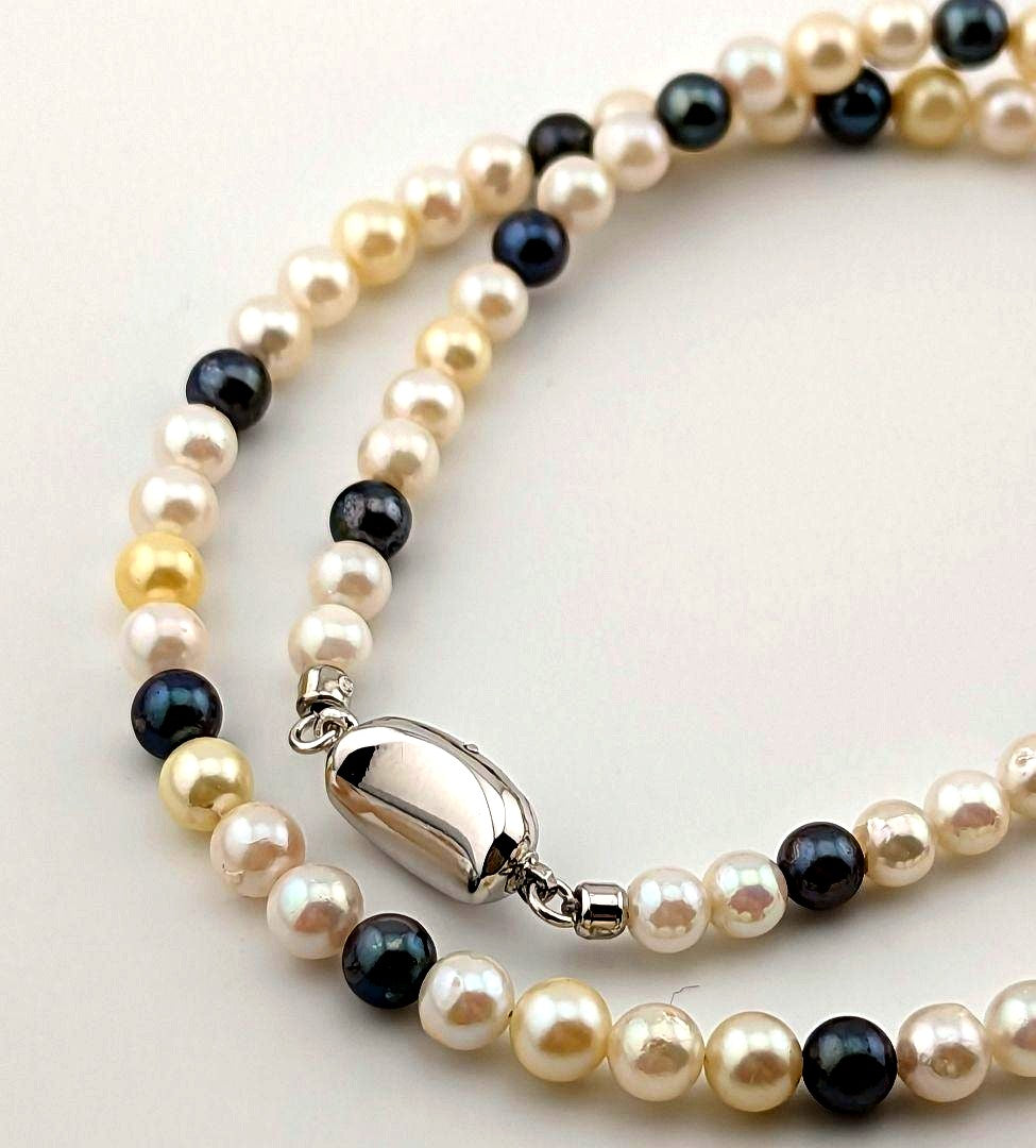 AM117 Akoya Baby Pearl Necklace with yellow, black, and white pearls and silver SV925 clasp, 45cm long
