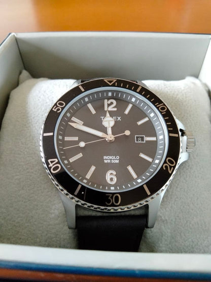 TIMEX TW2R64400NT Quartz Men's Watch — Japanese