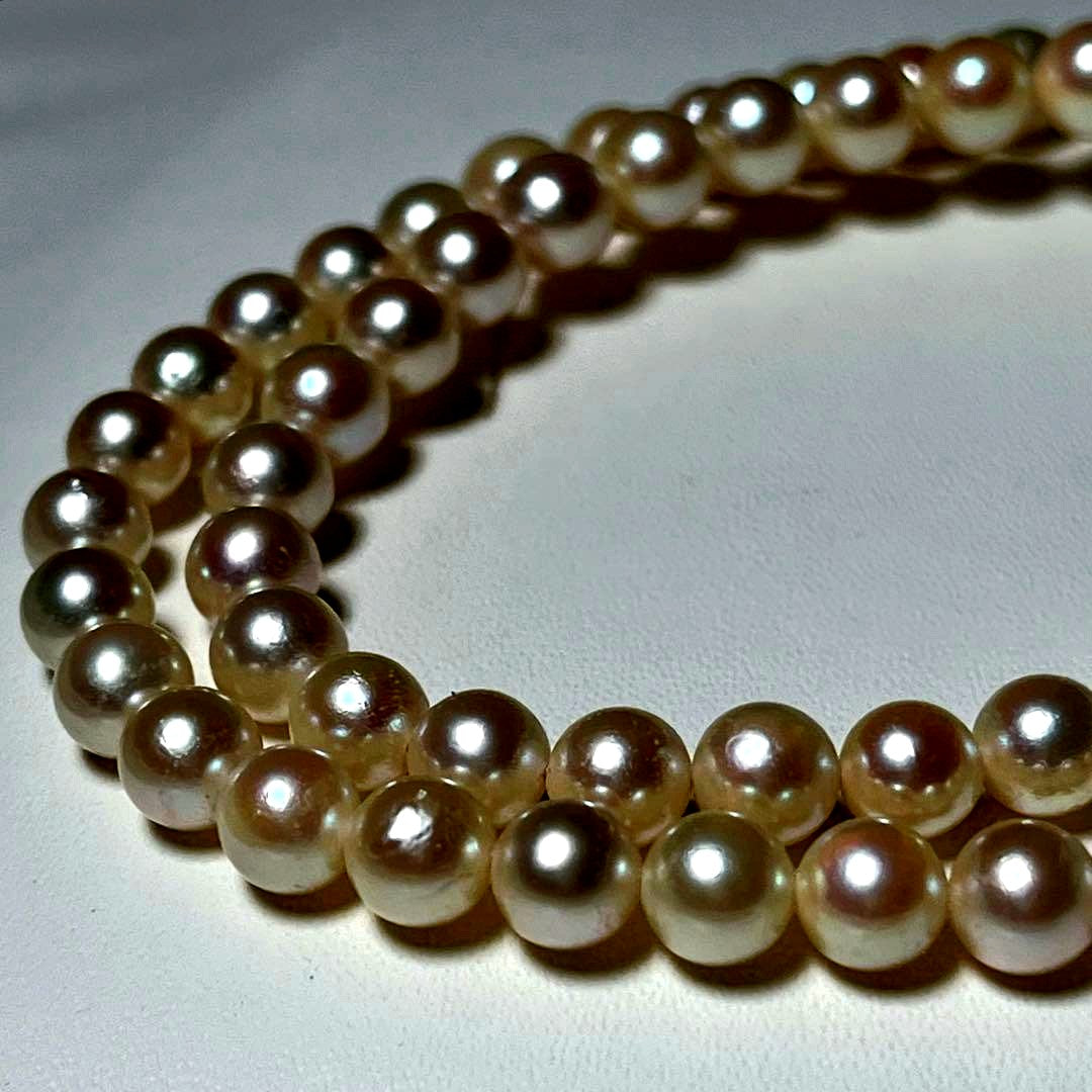 Akoya Pearl Necklace with round white pearls 6.0-6.4 mm on a 42 cm silver chain