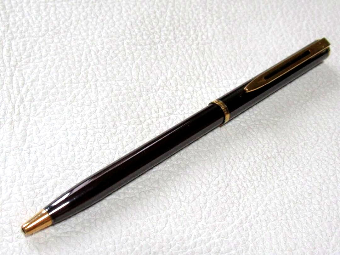 Waterman Executive Ballpoint Pen with sleek silver finish and 138.5 mm length displayed on white background