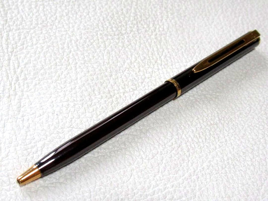 Waterman Executive Ballpoint Pen with sleek silver finish and 138.5 mm length displayed on white background