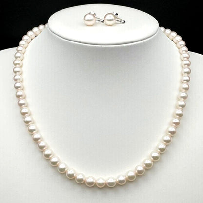Tasaki Akoya pearl necklace and matching 8.5mm pearl earrings with 42cm WGK14 white gold chain