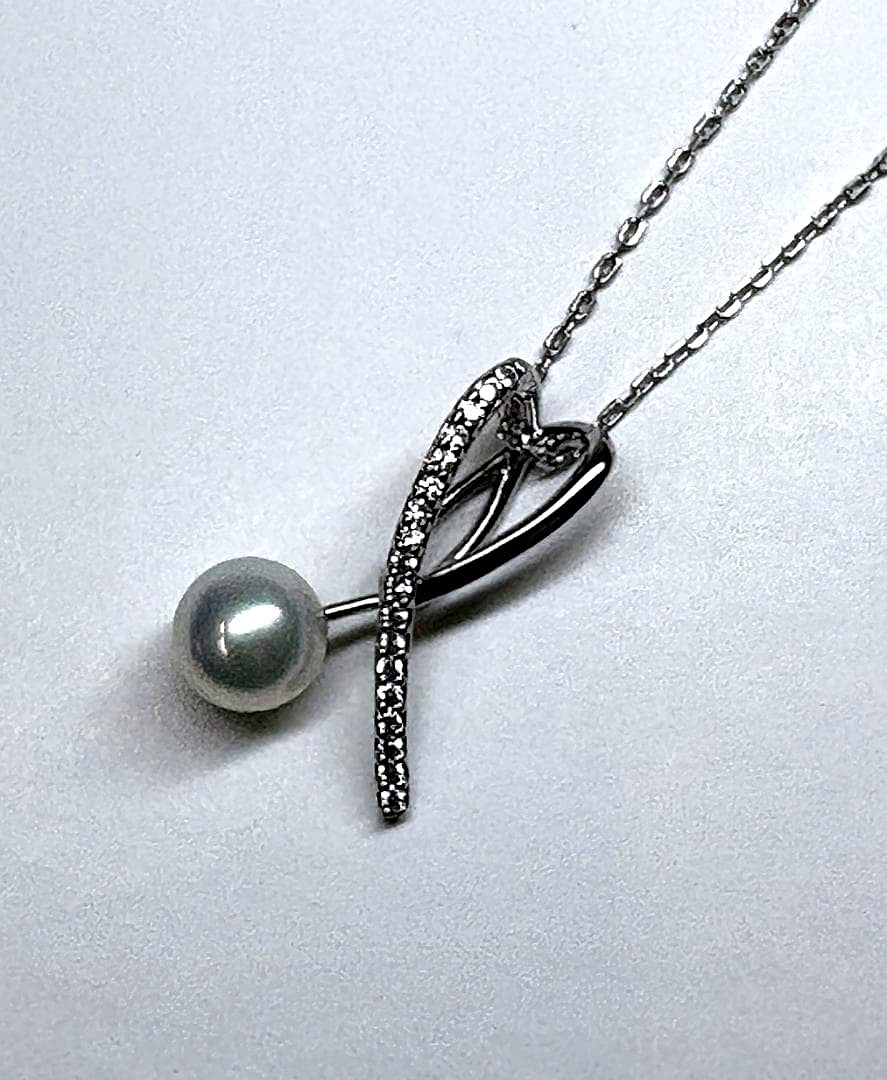 Akoya pearl silver pendant with 5.8mm white green pearl, 18 zircon stones, on a 40cm silver 925 chain