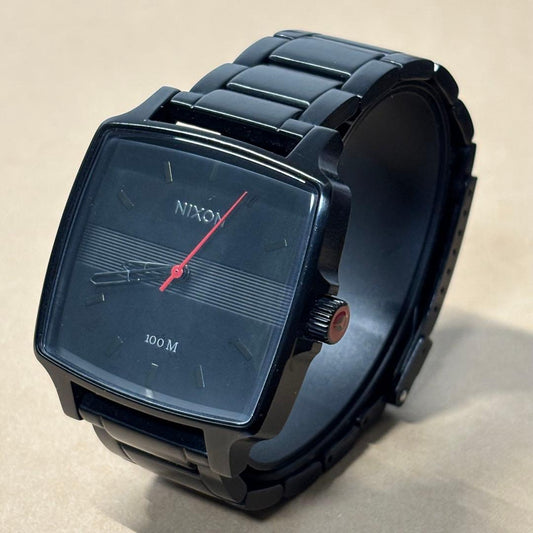 NIXON THE CRUISER Analog Men's Watch — Japanese