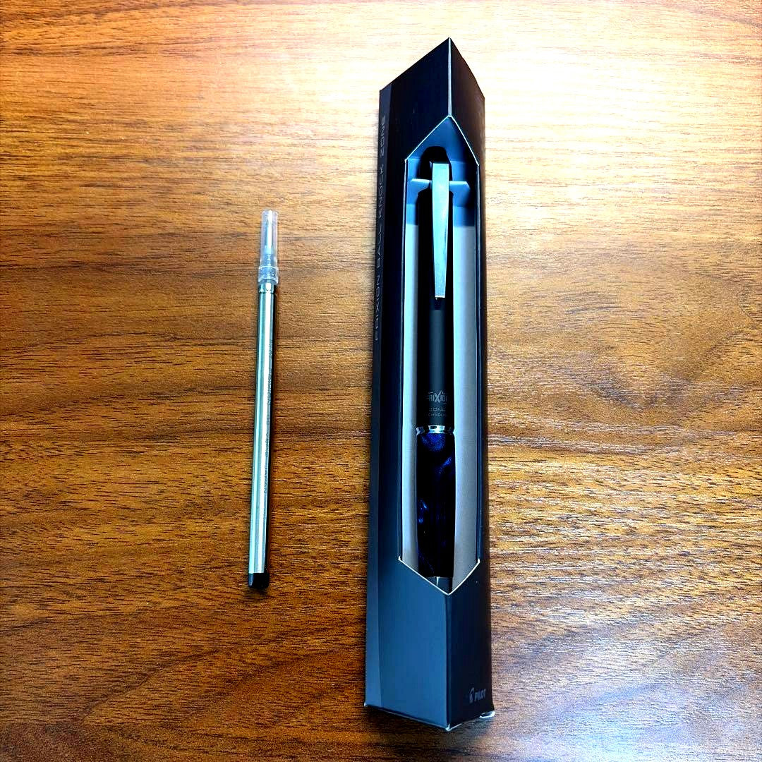 Pilot Frixion Zone Bull blue replacement ink cartridge with click mechanism and marble pattern grip