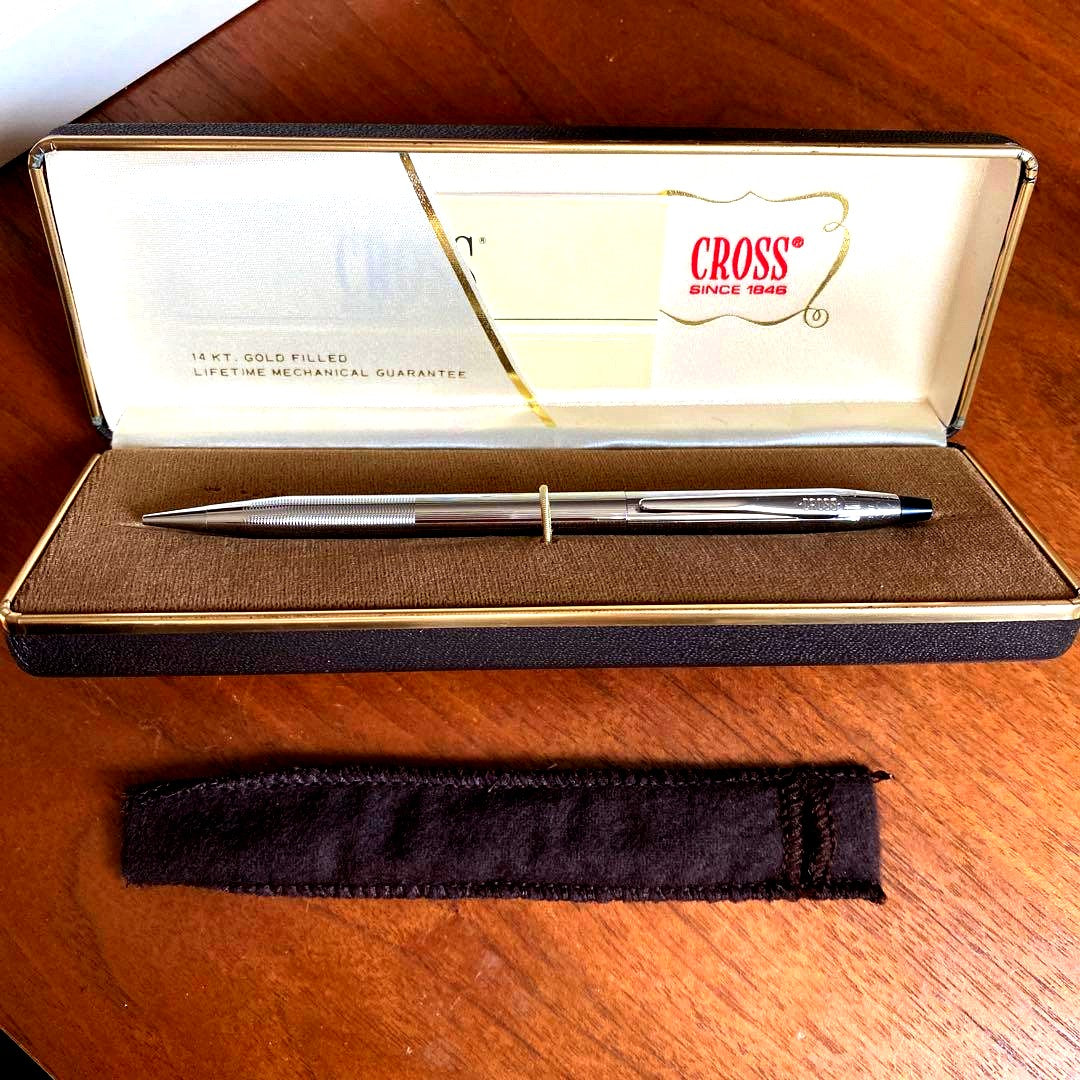 Cross 14KT gold filled classic mechanical pencil twist style with 0.9mm lead and vintage worn case