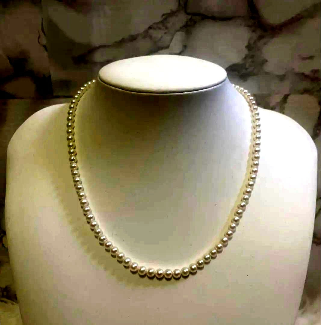 Baby Pearl Necklace by TASAKI made in Japan silver with 43 cm length delicate pearls