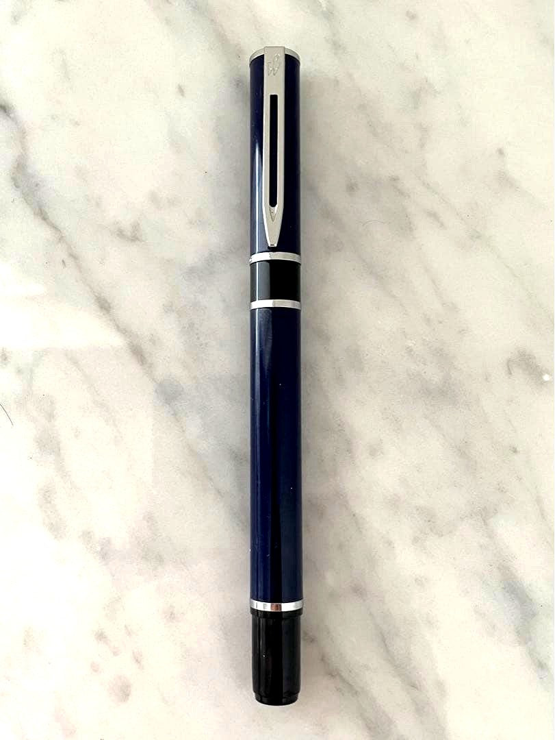 WATERMAN Loree Navy Lacquer fountain pen with stainless steel sider and sleek blue lacquer finish