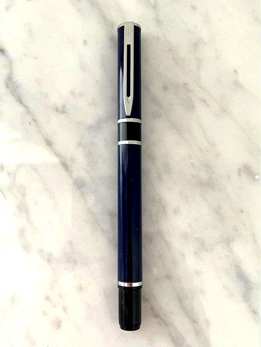 WATERMAN Loree Navy Lacquer fountain pen with stainless steel sider and sleek blue lacquer finish