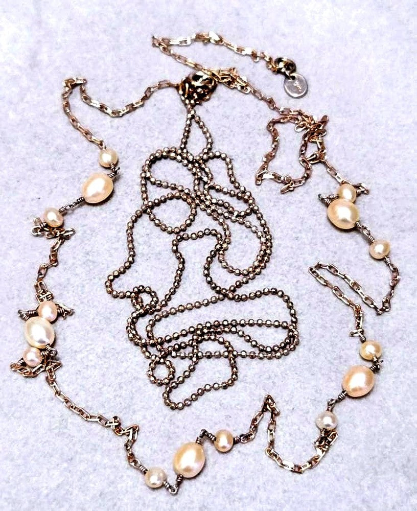 Agete pearl necklace featuring two silver925 strands with pearls, approximately 82 cm long