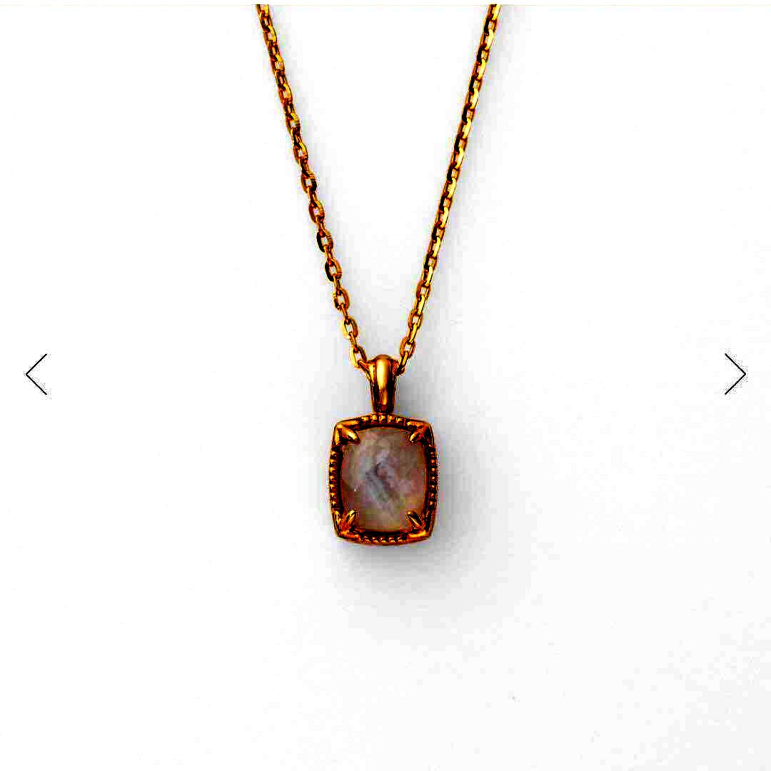 agete K5agate Chain K10 Necklace with blue lace agate and quartz in a moderate square shape inspired by Aurora light