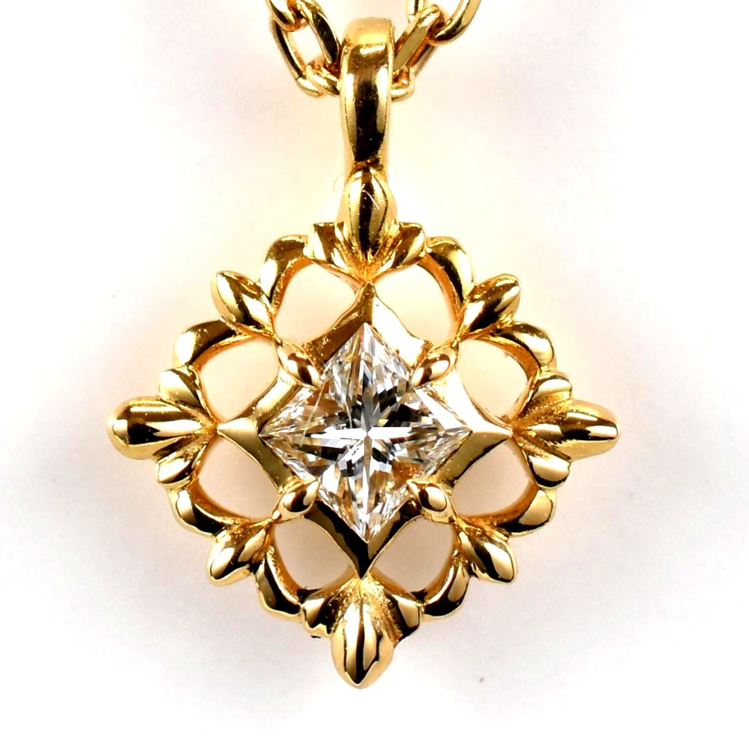 Agete Law yellow gold necklace with diamond, 40 cm length, adjustable chain, and 8.6 mm top
