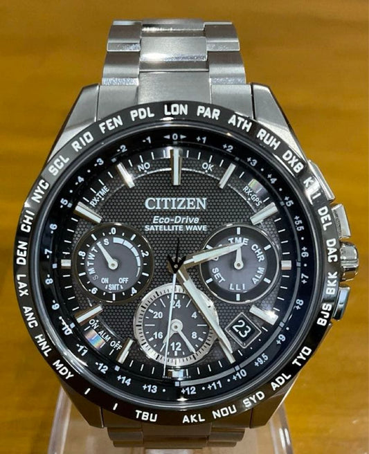 Citizen F900-T021531 Solar Men's Watch — Japanese