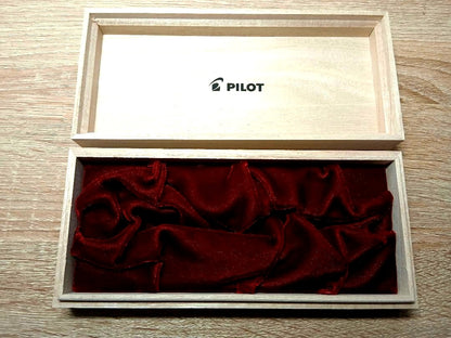 Pilot Wooden Pen Case 845 with paulownia wood drawer box and velvet interior for elegant pen storage