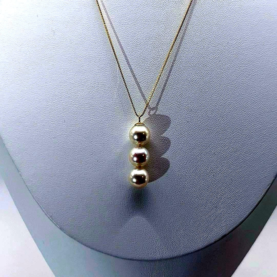 Azuka Pearl 3-Row Necklace with 8-8.5mm Akoya pearls on S925 gold Venetian chain