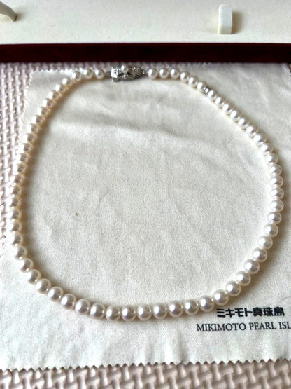 Mikimoto Pearl Island necklace featuring 5mm Akoya pearls on a 40cm strand with accessory case