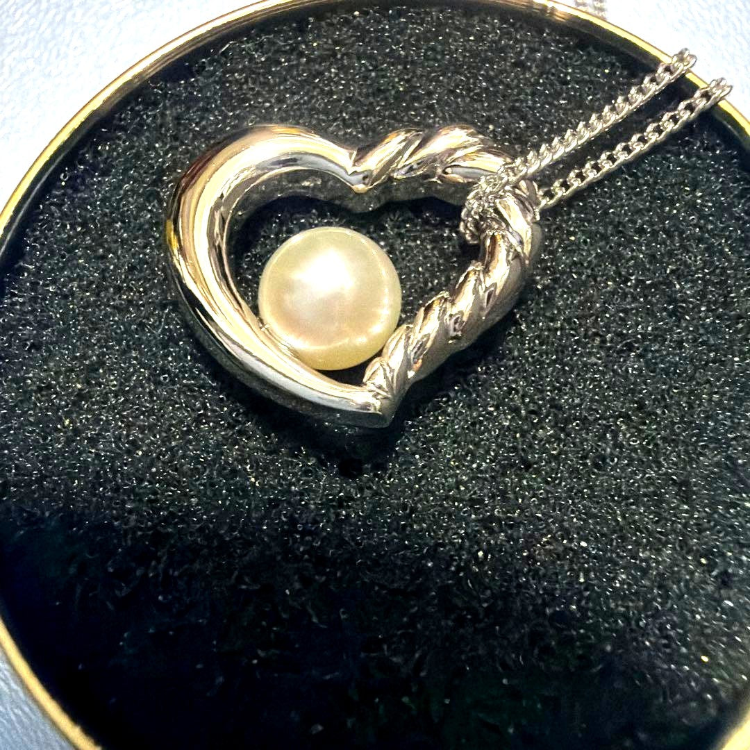 Tasaki SV925 Open Heart Pearl Necklace with 1.9 cm pendant on 41 cm chain, silver heart-shaped design with pearl