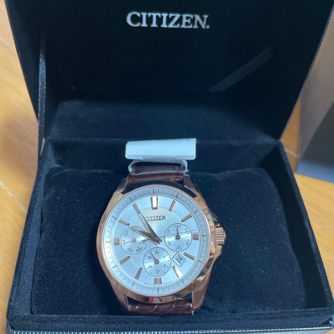 Citizen V157-0BX0 Men's Watch — Japanese