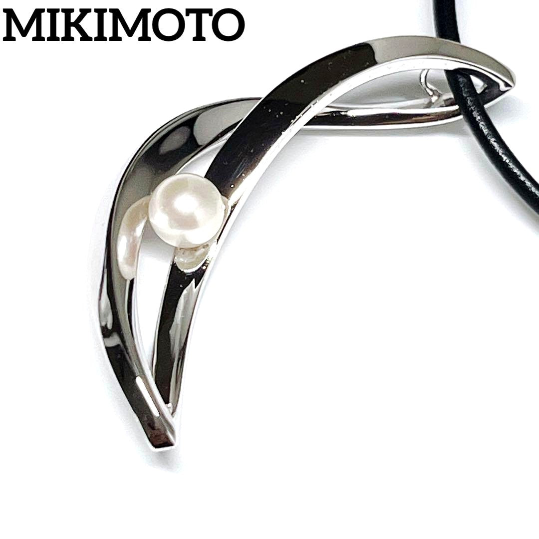 MIKIMOTO pearl necklace choker with 6.2mm pearls and sterling silver M charm on a 43.5cm adjustable chain