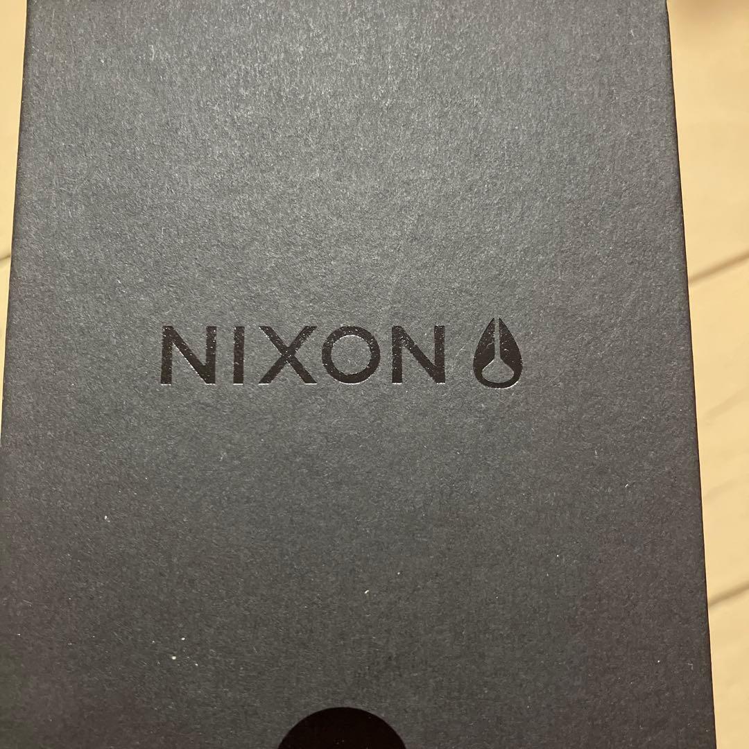 NIXON White Gold Waterproof Men's Watch — Japanese