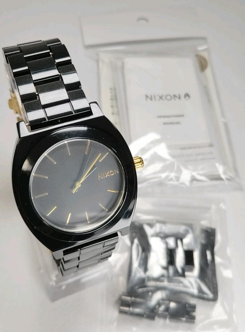 NIXON A327-1031 Analog Men's Watch — Japanese