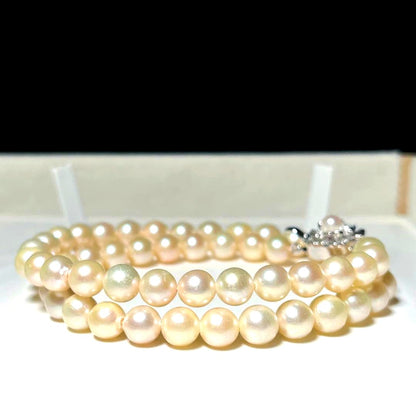 Akoya pearl necklace model M732 with round white pearls on silver chain, 40 cm length