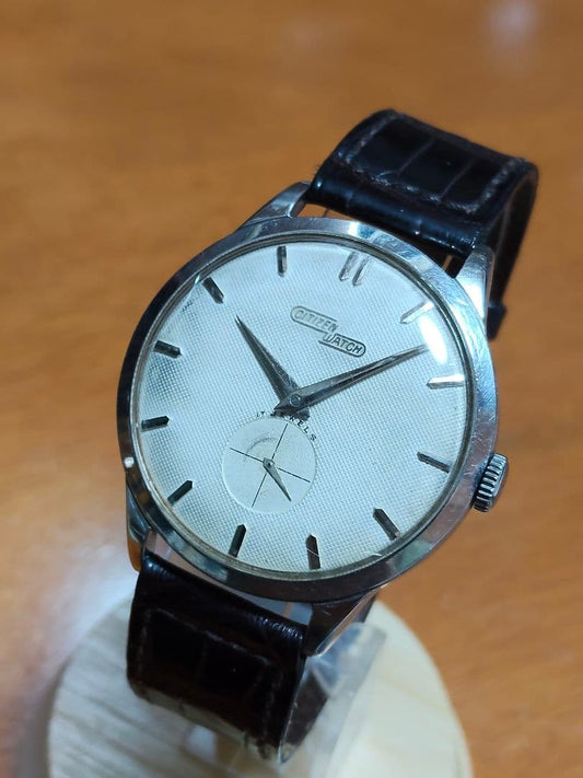 Citizen Small Second Hand-winding Manual Men's Watch — Japanese