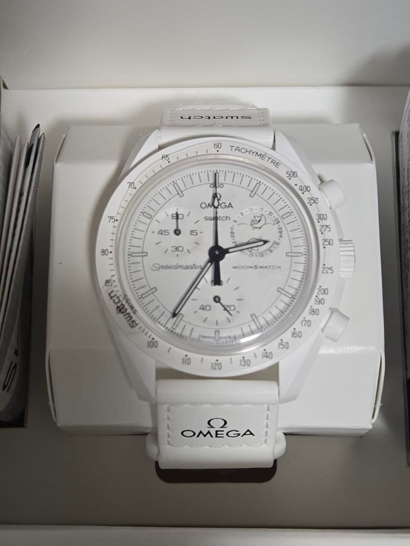 swatch MOONSWATCH SNOOPY WHITE Men's — Japanese