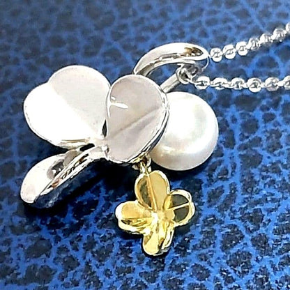 Law Kuro Four-Leaf Clover Necklace with silver and 7mm Akoya pearl on 40cm chain