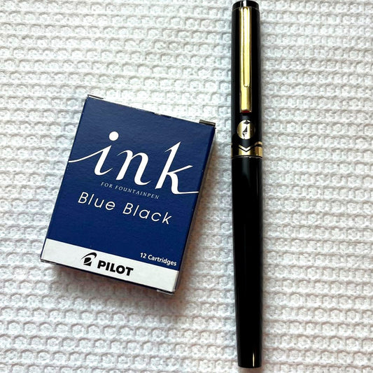 Pilot H580 F fountain pen black and gold with Japan Continent logo on cap and old JIS logo on nib plus old ink