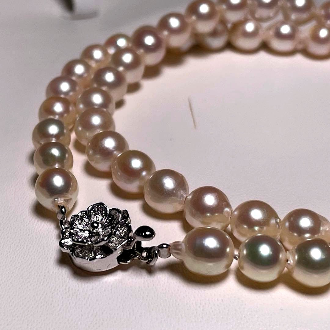 Akoya Pearl Hanjudekira semi-round necklace with 6.3-7.0mm white pearls on silver chain approximately 47.7cm long mark O588