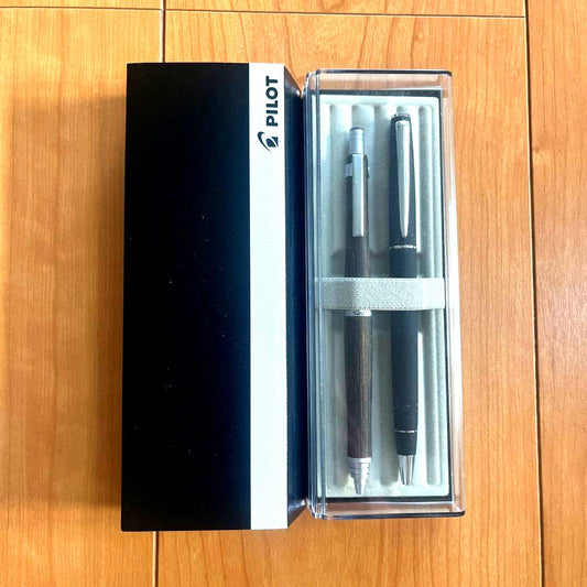 Pilot S20 dark brown ballpoint pen with 0.7mm fine tip and resin barrel shown in close-up