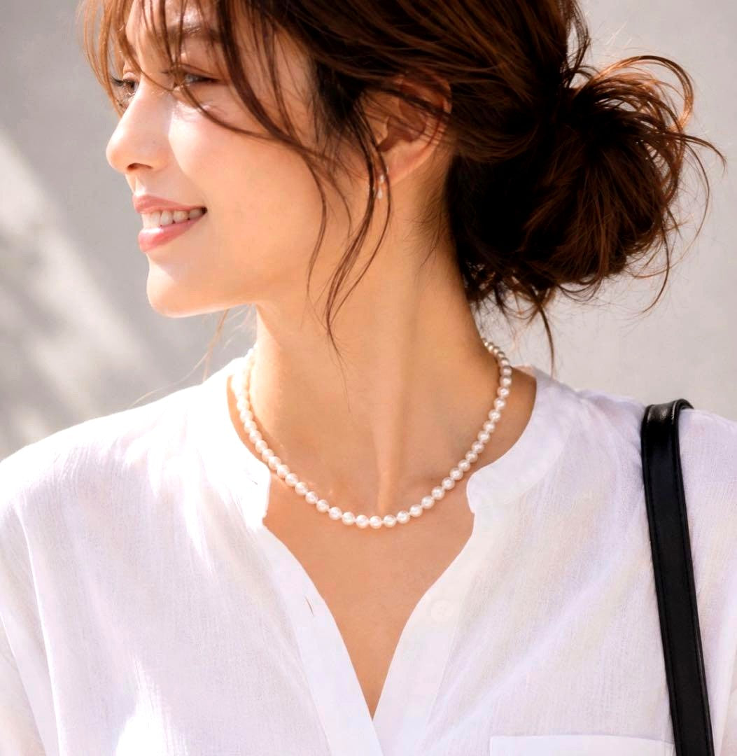 Akoya pearl baroque necklace with 6.5-7mm pearls and silver clasp, length 42cm
