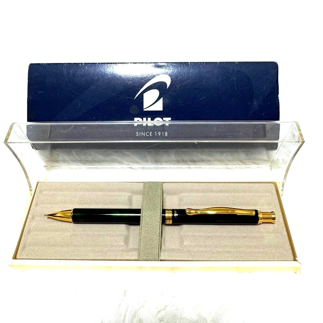 Rare discontinued Pilot Cavalier mechanical pencil with green body, gold clip, 0.5mm lead, and included case