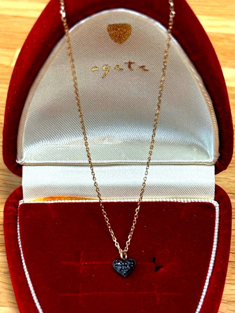Agate heart-shaped black diamond necklace with 0.04ct stone set in K10 yellow gold