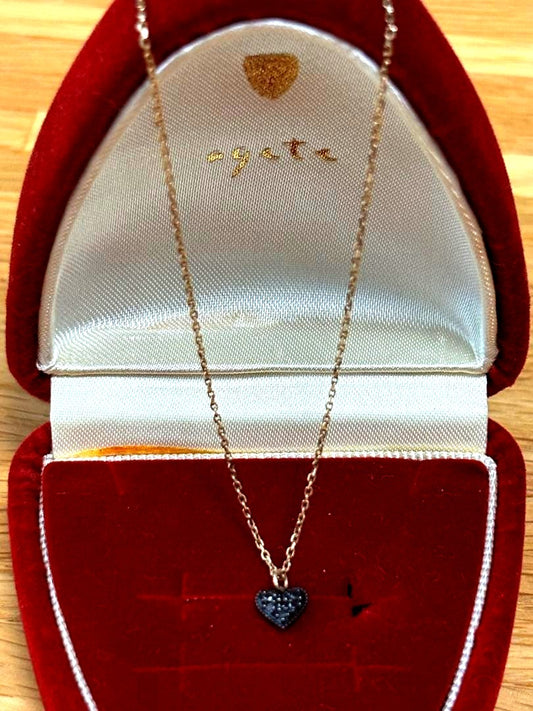 Agate heart-shaped black diamond necklace with 0.04ct stone set in K10 yellow gold