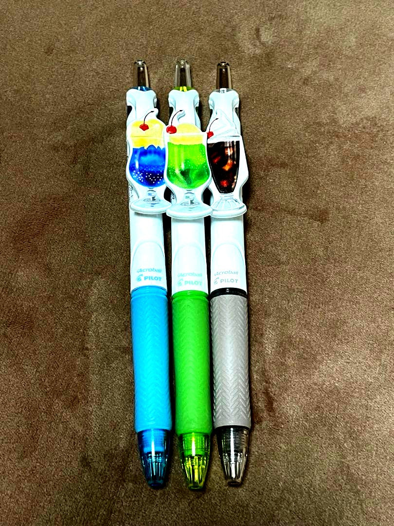 PILOT Acroball ballpoint pen 3-piece set with Float motif design displayed