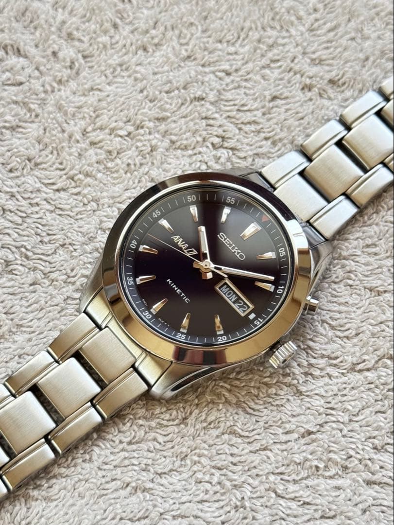 SEIKO SNZG15 Kinetic Men's Watch — Japanese