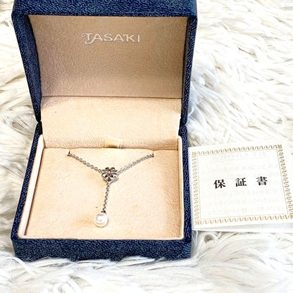 TASAKI Freshwater Pearl Pendant on a 40 cm silver chain displayed on a white background